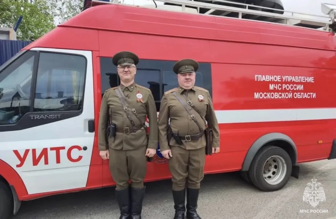 Парад ретроавтомобилей «Круг Победы»