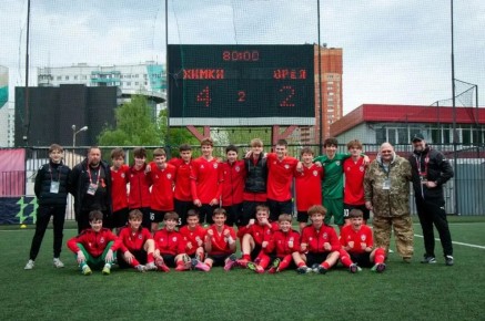 Футболисты Химок одержали двойную победу