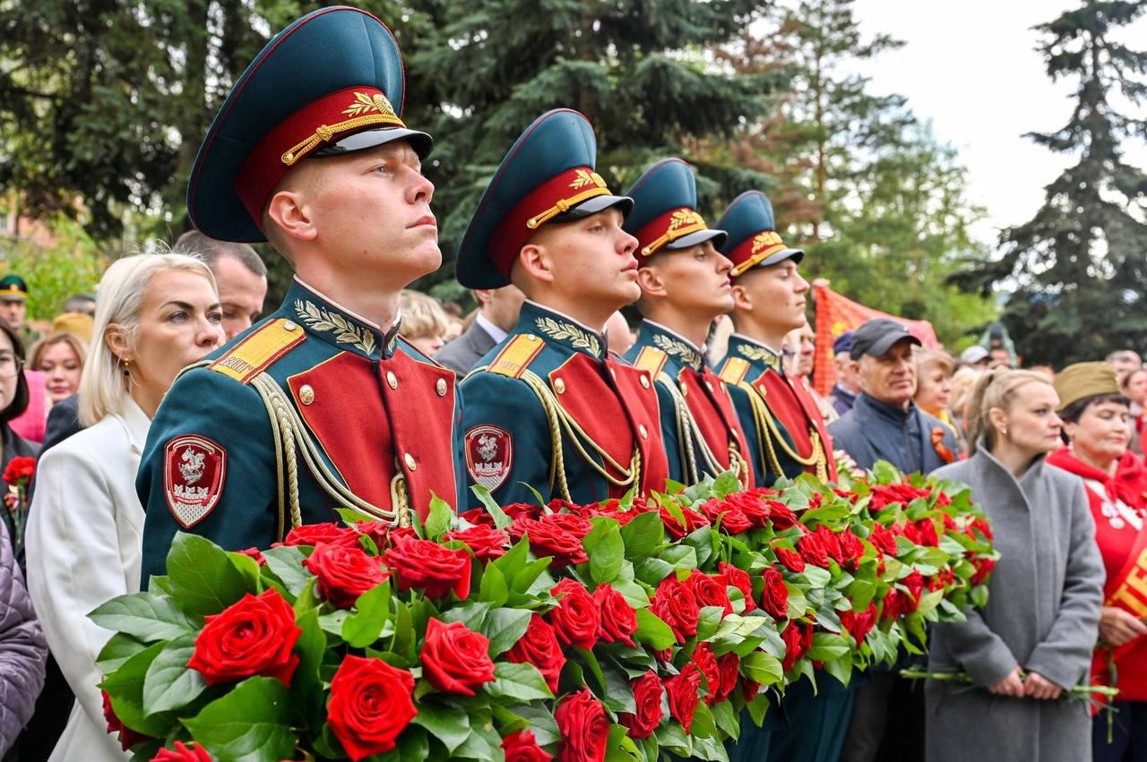 В Ленинском городском округе состоялись торжественные мероприятия, приуроченные к 81-й годовщине Победы в Великой Отечественной войне В Ленинском городском округе состоялись торжественные мероприятия, приуроченные к 81-й годовщине Победы в Великой Отечественной войне