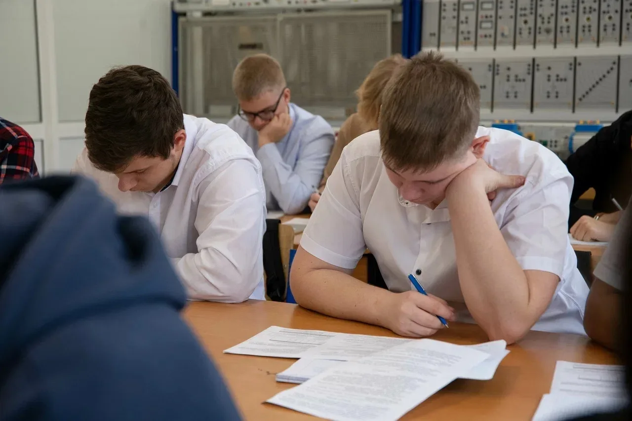 Реутовские школьники смогут получить выплату за сдачу двух предметов на 100 баллов на ЕГЭ