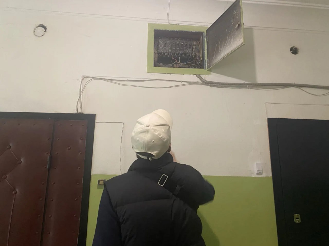 По поручению главы округа Максима Красноцветова, вместе с сотрудником жилотдела Администрации, уполномоченный главы Нина Ушакова провела обход по адресам должников за услуги ЖКХ По поручению главы округа Максима Красноцветова, вместе с сотрудником жилотдела Администрации, уполномоченный главы Нина Ушакова провела обход по адресам должников за услуги ЖКХ
