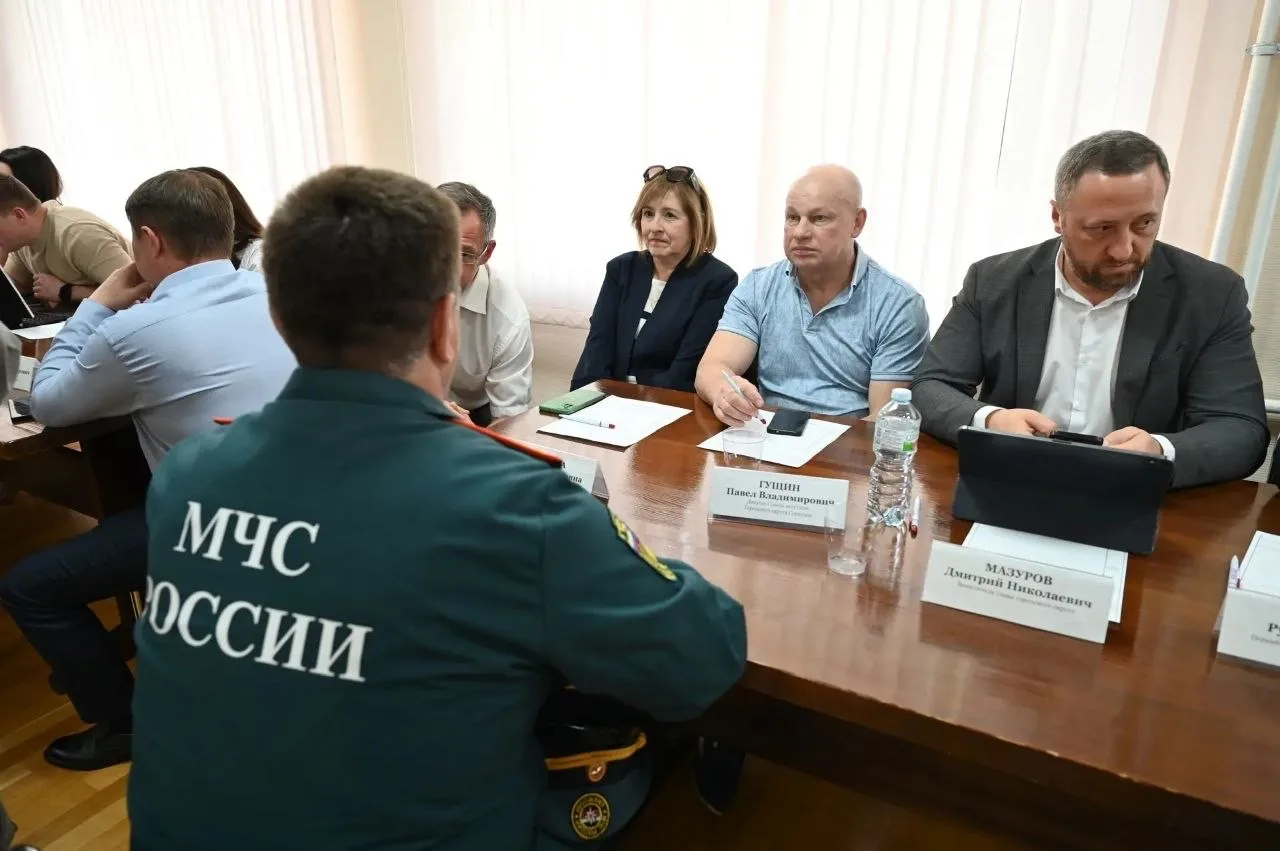 В Пущино прошла выездная администрация В Пущино прошла выездная администрация