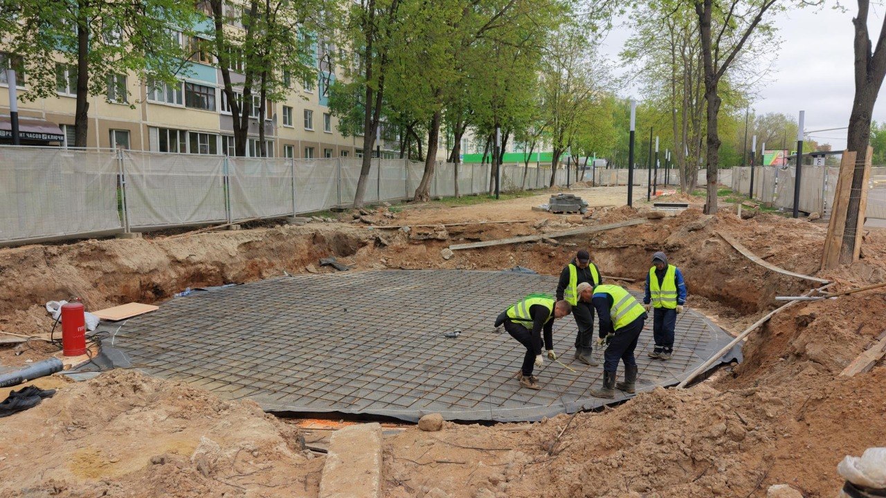 В микрорайоне Дзержинец стартовал новый этап благоустройства В микрорайоне Дзержинец стартовал новый этап благоустройства