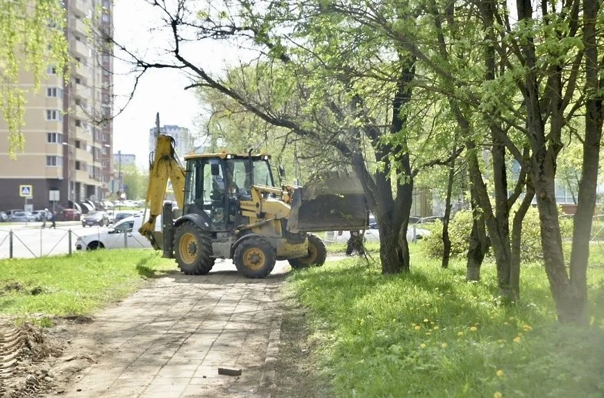 В Солнечногорске стартовали работы по благоустройству пешеходных дорожек!