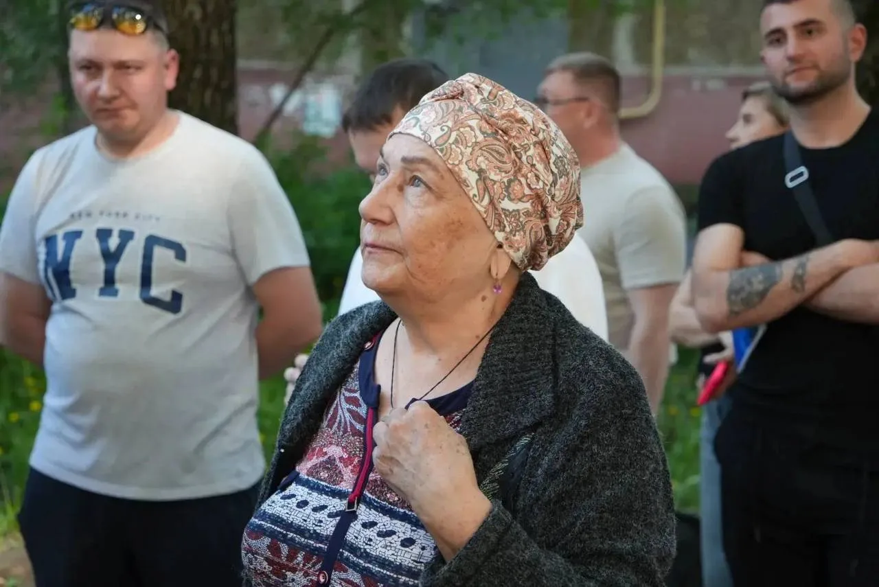 Оперативная группа провела еженедельный рейд по центральным улицам Серпухова Оперативная группа провела еженедельный рейд по центральным улицам Серпухова