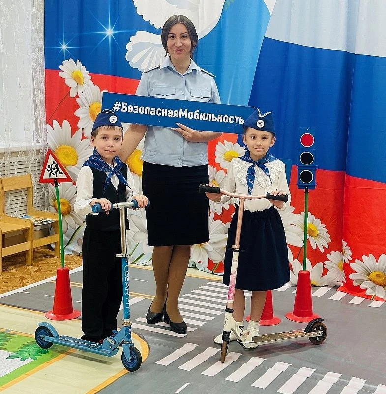 Воскресенские дошкольники приняли участие в социальном раунде «Безопасная мобильность» Воскресенские дошкольники приняли участие в социальном раунде «Безопасная мобильность»