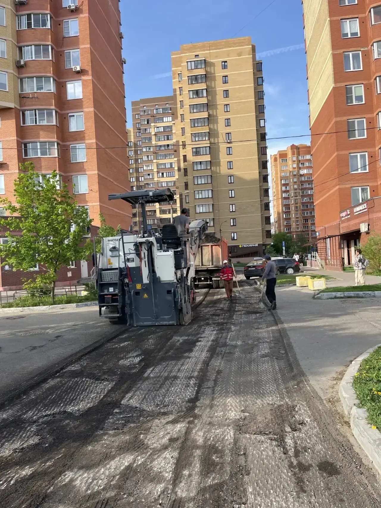 Уже приступили к ремонту асфальта на улице Насосный завод
