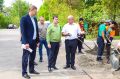 Глава округа Эдуард Малышев проверил ход работ по благоустройству дворовых территорий