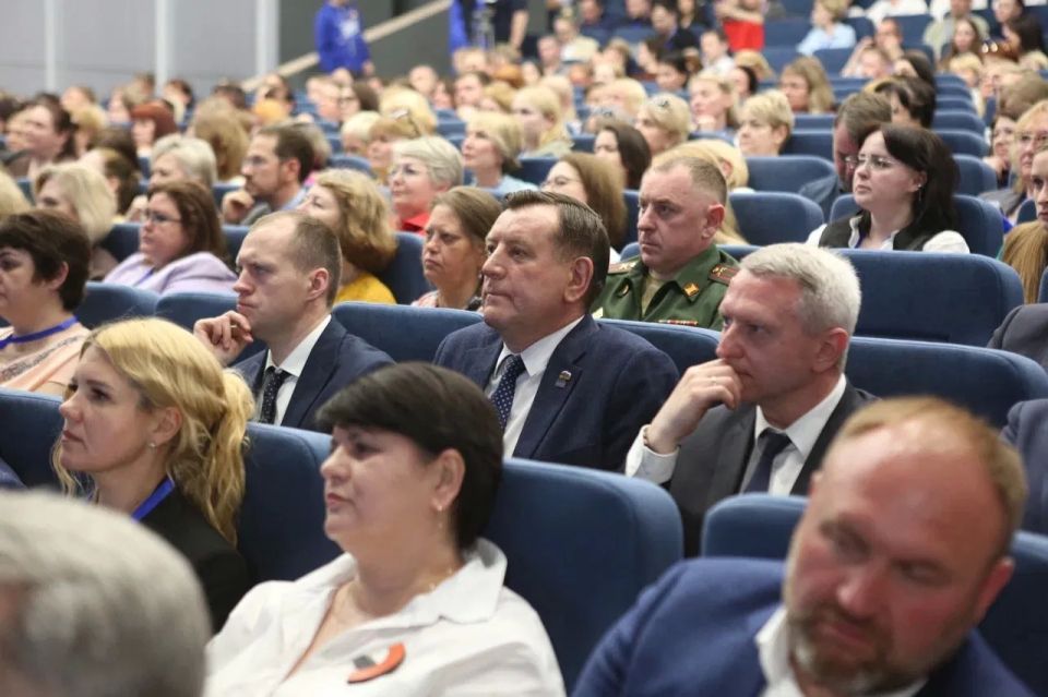 Сергей Юров: Дали старт окружным форумам «Доверие» Единой России в Балашихе Сергей Юров: Дали старт окружным форумам «Доверие» Единой России в Балашихе