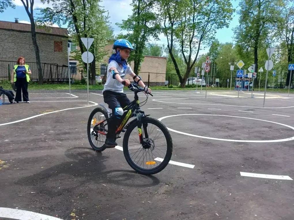 В Подмосковье продолжается серия муниципальных этапов Всероссийского конкурса среди юных инспекторов движения «Безопасное колесо» В Подмосковье продолжается серия муниципальных этапов Всероссийского конкурса среди юных инспекторов движения «Безопасное колесо»