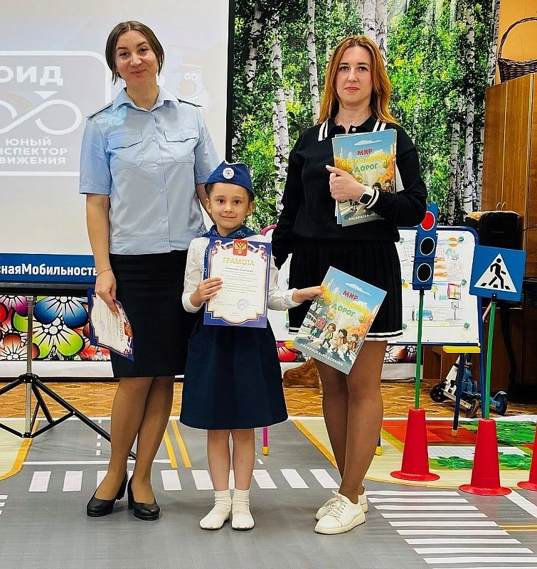 Воскресенские дошкольники приняли участие в социальном раунде «Безопасная мобильность» Воскресенские дошкольники приняли участие в социальном раунде «Безопасная мобильность»