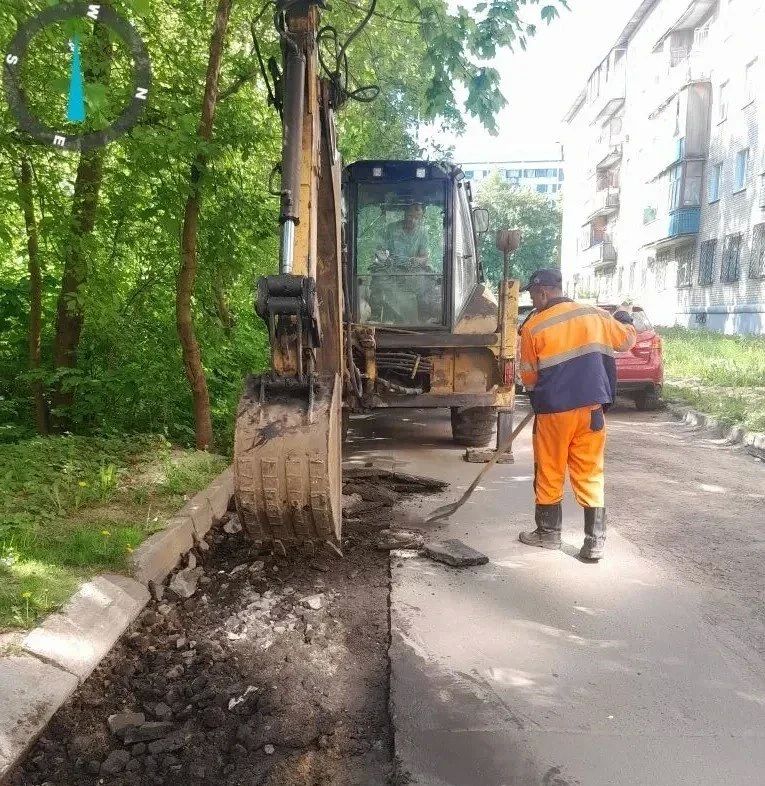 Ремонт дорог: в Долгопрудном ликвидируют ямы и укладывают новый асфальт Ремонт дорог: в Долгопрудном ликвидируют ямы и укладывают новый асфальт