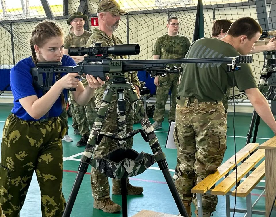 Электростальская команда «Сталь» школы № 22 приняла участие во Всероссийских военно-патриотических спортивных играх "Атомная Гвардия: Шаг к Победе, шаг в будущее!" Электростальская команда «Сталь» школы № 22 приняла участие во Всероссийских военно-патриотических спортивных играх "Атомная Гвардия: Шаг к Победе, шаг в будущее!"