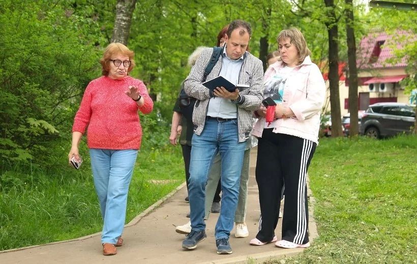 На улице Вертлинской в Солнечногорске устранят борщевик и проведут ямочный ремонт На улице Вертлинской в Солнечногорске устранят борщевик и проведут ямочный ремонт