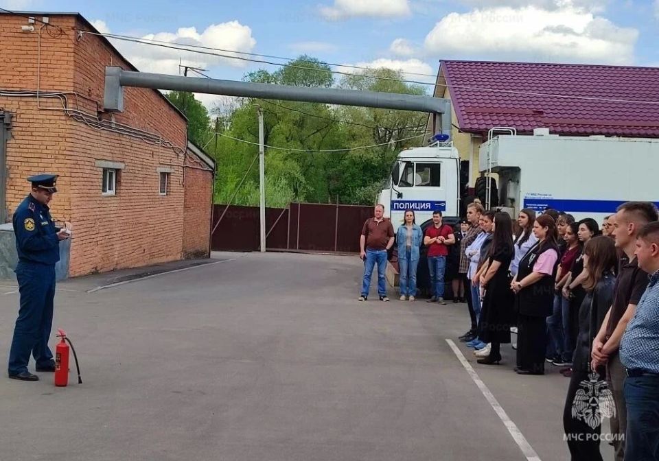 Плановая тренировка по эвакуации прошла в Наро-Фоминске Плановая тренировка по эвакуации прошла в Наро-Фоминске