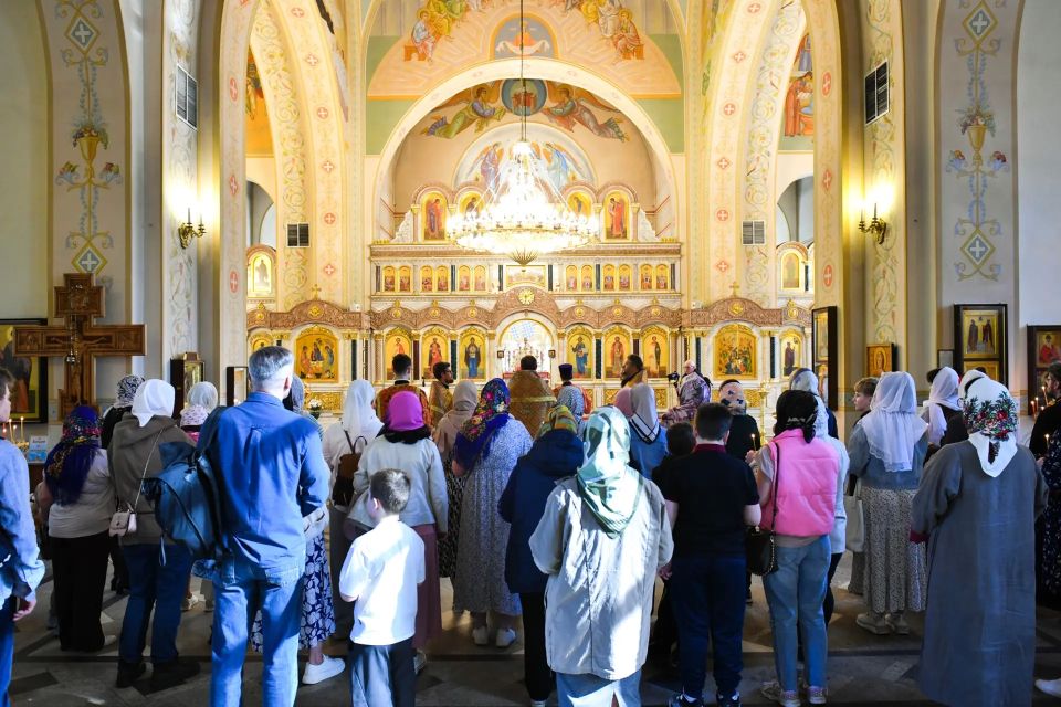 Семьи бойцов СВО из Химок посетили Свято-Троицкую Сергиеву лавру Семьи бойцов СВО из Химок посетили Свято-Троицкую Сергиеву лавру