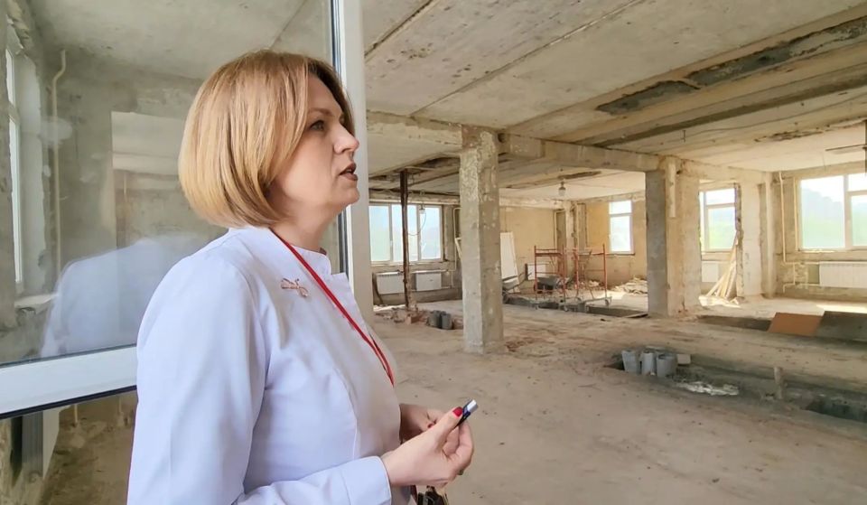 Хроники ремонта: в обновлённой поликлинике №1 разместят травмпункт и дневной стационар Хроники ремонта: в обновлённой поликлинике №1 разместят травмпункт и дневной стационар