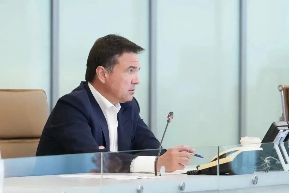 Сегодня на еженедельном оперативном совещании под руководством губернатора Московской области Андрея Юрьевича Воробьева с членами правительства и главами муниципалитетов обсудили содержание территорий и порядок на...