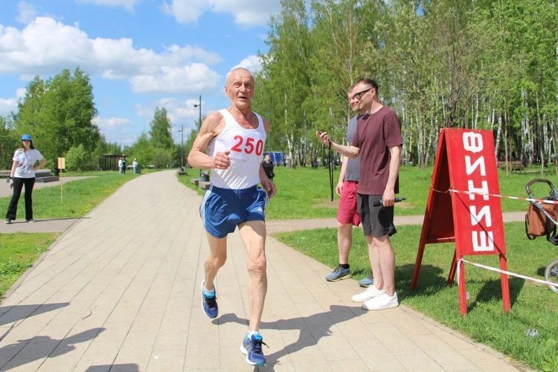 16 мая в сквере "Берёзовая роща" г. Белоозёрский прошёл 47-й легкоатлетический пробег им. Ю.П. Орлова, посвящённый Победе в Великой Отечественной войне 16 мая в сквере "Берёзовая роща" г. Белоозёрский прошёл 47-й легкоатлетический пробег им. Ю.П. Орлова, посвящённый Победе в Великой Отечественной войне