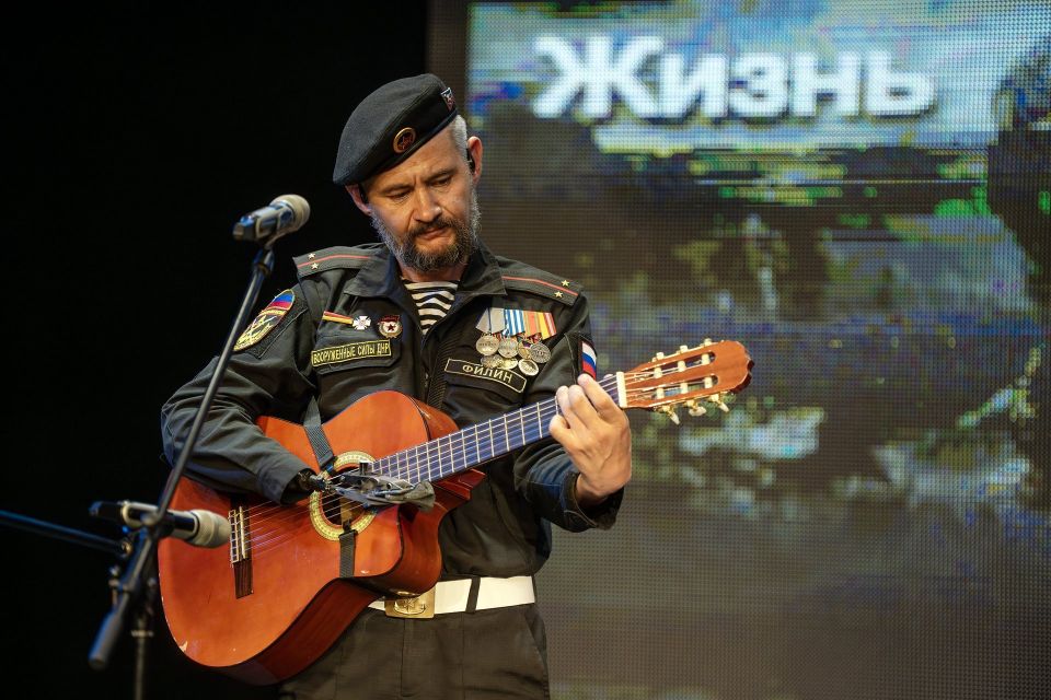 Сквозь призму СВО: ветераны спецоперации представили своё творчество в Долгопрудном Сквозь призму СВО: ветераны спецоперации представили своё творчество в Долгопрудном