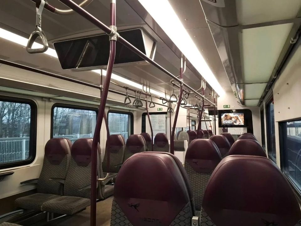 Дорогие электростальцы, пожалуйста, внимательно и осторожно переходите железнодорожные пути!