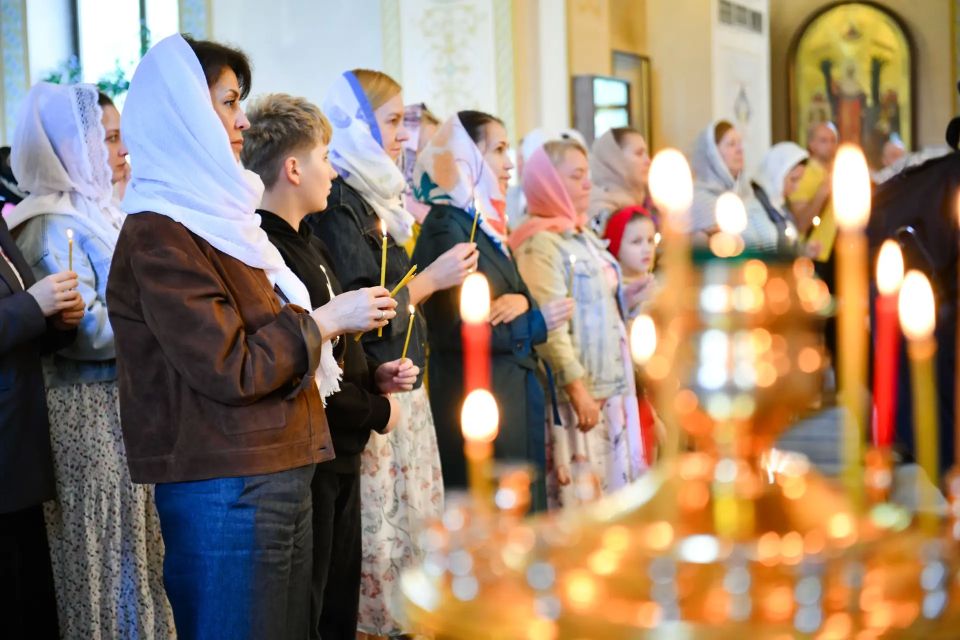 Семьи бойцов СВО из Химок посетили Свято-Троицкую Сергиеву лавру Семьи бойцов СВО из Химок посетили Свято-Троицкую Сергиеву лавру