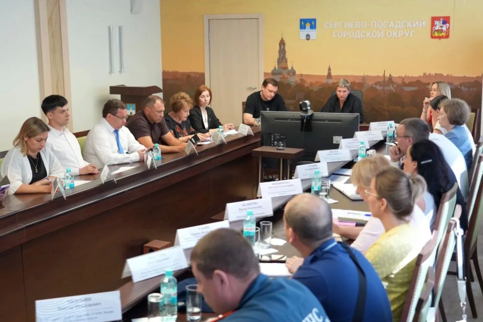 Сегодня на расширенном оперативном совещании в администрации мы подробно обсудили подготовку к большому празднику, который состоится уже 31 мая, в день Святой Троицы Сегодня на расширенном оперативном совещании в администрации мы подробно обсудили подготовку к большому празднику, который состоится уже 31 мая, в день Святой Троицы