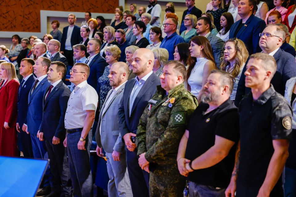 Станислав Каторов: Провели окружной форум сторонников Единой России «Народная программа Станислав Каторов: Провели окружной форум сторонников Единой России «Народная программа