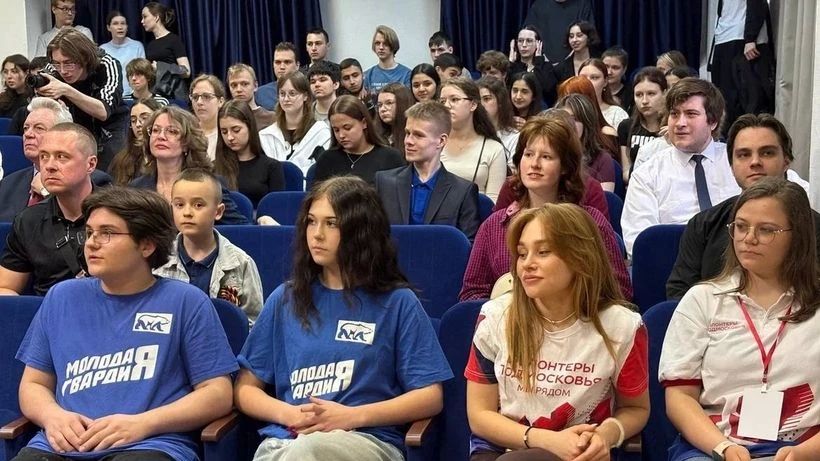 Студенты Солнечногорска встретились с продюсером Георгием Рюминым Студенты Солнечногорска встретились с продюсером Георгием Рюминым
