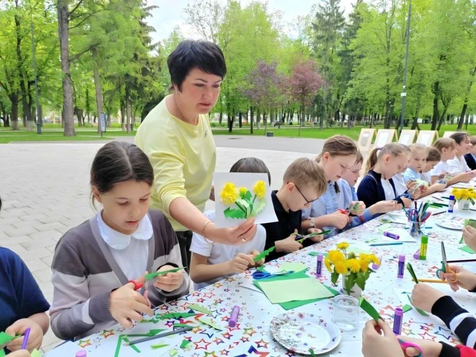 Парки Коломны приглашают жителей и гостей округа активно, весело и с пользой провести время на свежем воздухе Парки Коломны приглашают жителей и гостей округа активно, весело и с пользой провести время на свежем воздухе