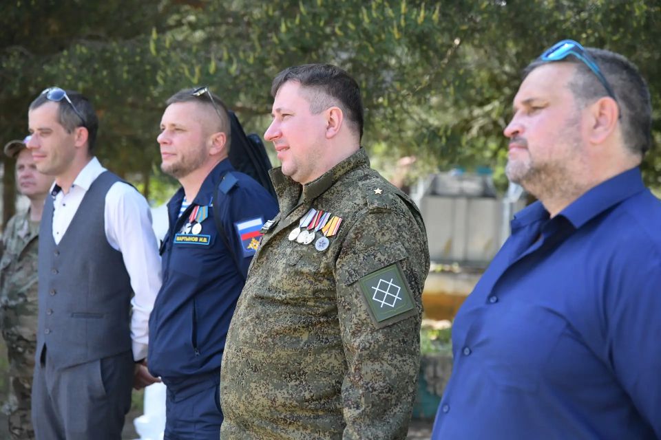 К нам в округ уже в третий раз приезжают участники СВО, их родные и волонтёры из других городов К нам в округ уже в третий раз приезжают участники СВО, их родные и волонтёры из других городов