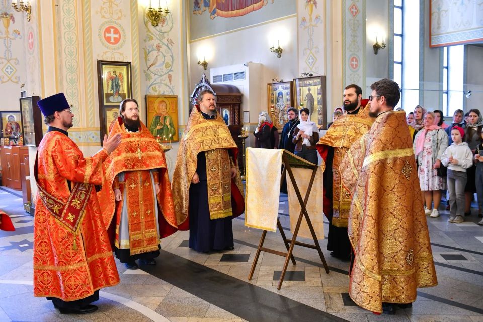 Семьи бойцов СВО из Химок посетили Свято-Троицкую Сергиеву лавру Семьи бойцов СВО из Химок посетили Свято-Троицкую Сергиеву лавру