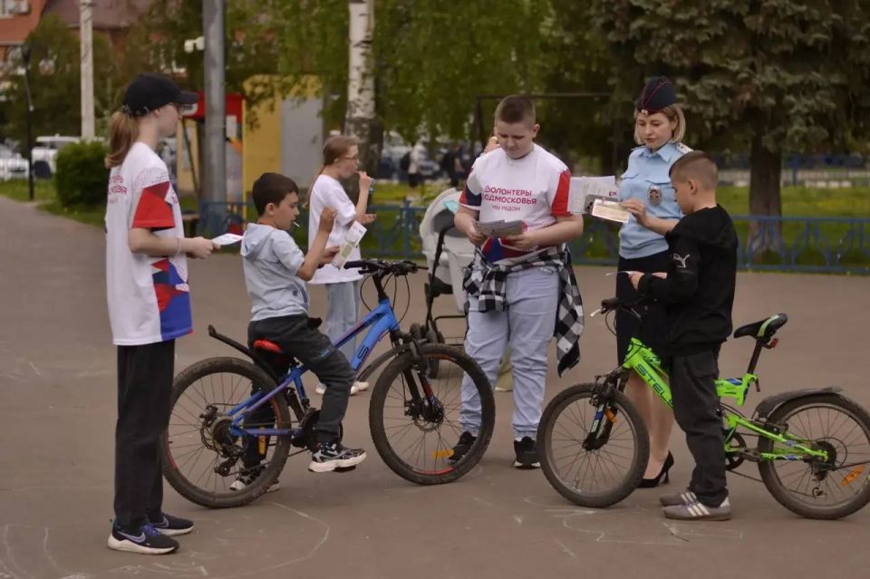 С наступлением солнечных дней на улицах Луховиц стало в разы больше двухколесного транспорта С наступлением солнечных дней на улицах Луховиц стало в разы больше двухколесного транспорта