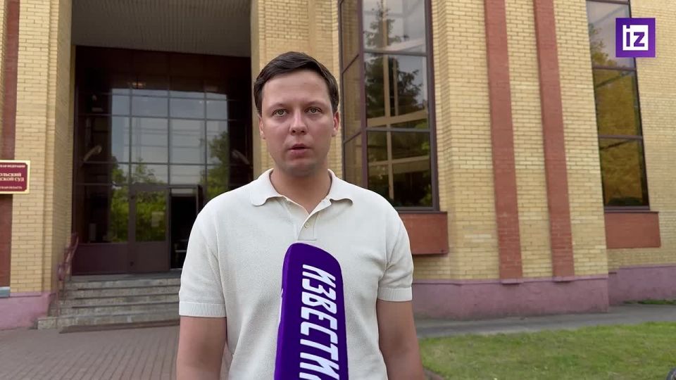 Защита корреспондента "Известий" Алексея Полторанина подаст гражданский иск о причиненном моральном вреде журналисту