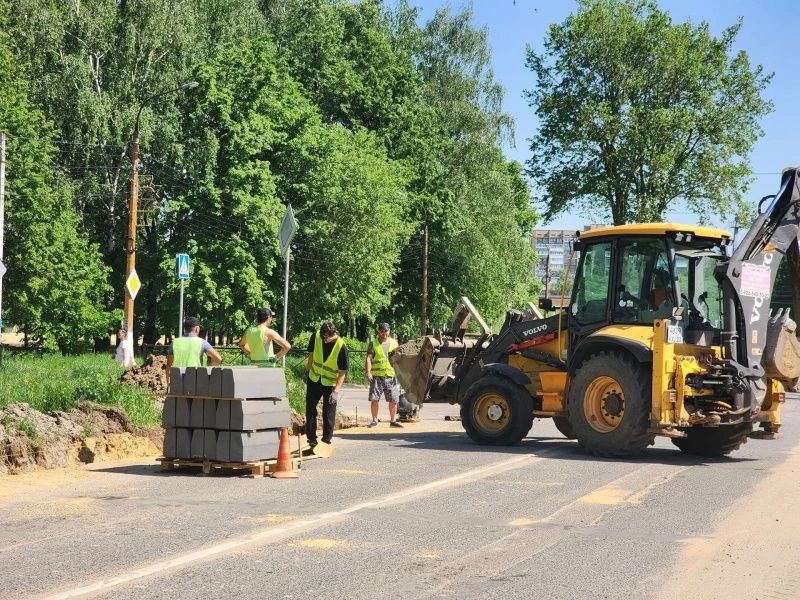 Новый бордюр установят на улице Кагана в Воскресенске Новый бордюр установят на улице Кагана в Воскресенске