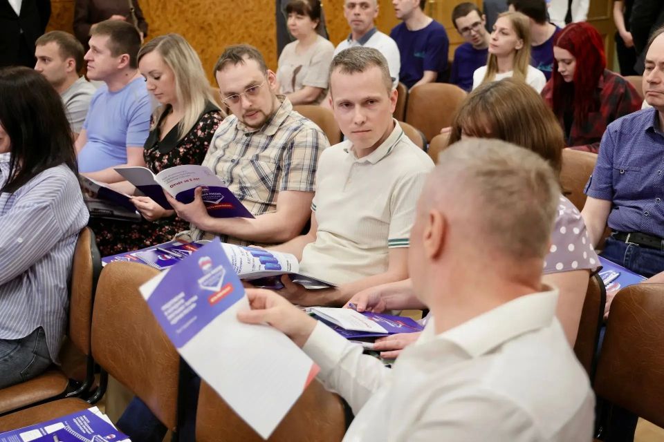 Более 10 тысяч программных мастерских «Единой России» пройдет на предприятиях Балашихи и Реутова Более 10 тысяч программных мастерских «Единой России» пройдет на предприятиях Балашихи и Реутова