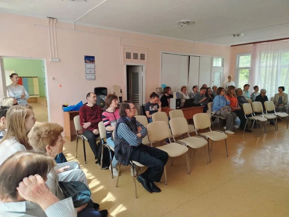 ПУЩИНО. Встретился с жителями наукограда и коллективом Детской школы искусств имени А.А. Алябьева ПУЩИНО. Встретился с жителями наукограда и коллективом Детской школы искусств имени А.А. Алябьева