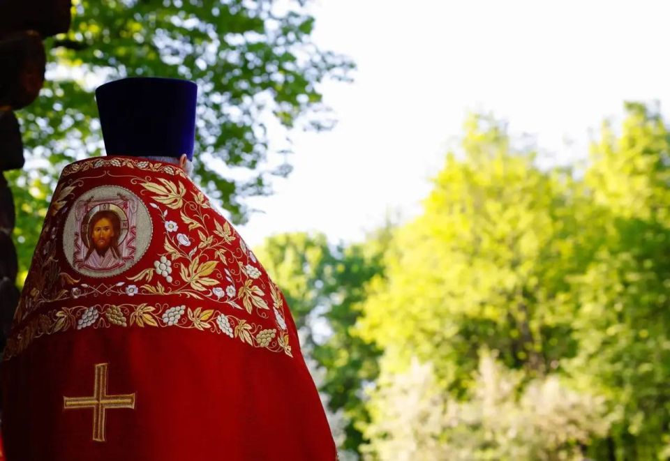 На Бутовском полигоне в подмосковном Ленинском городском округе состоялось богослужение под открытым небом в честь новомучеников, пострадавших в годы репрессий 1930-х годов На Бутовском полигоне в подмосковном Ленинском городском округе состоялось богослужение под открытым небом в честь новомучеников, пострадавших в годы репрессий 1930-х годов