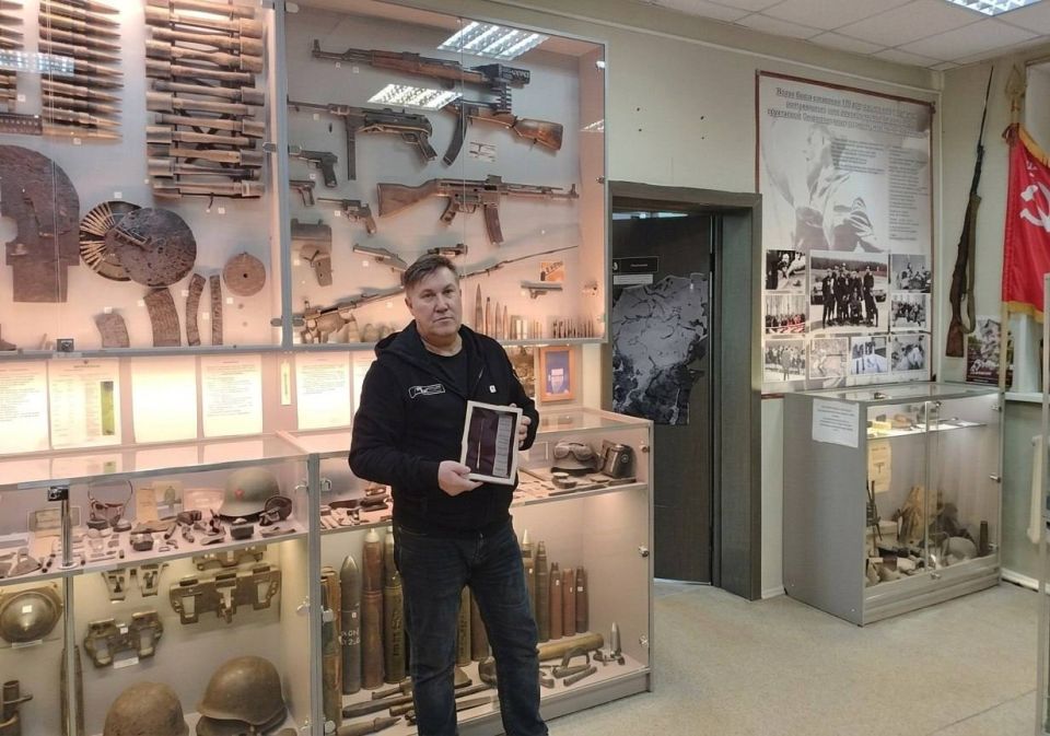 Подольские поисковики передали жителям Алтайского края смертный медальон их родственника - участника Великой Отечественной войны Подольские поисковики передали жителям Алтайского края смертный медальон их родственника - участника Великой Отечественной войны