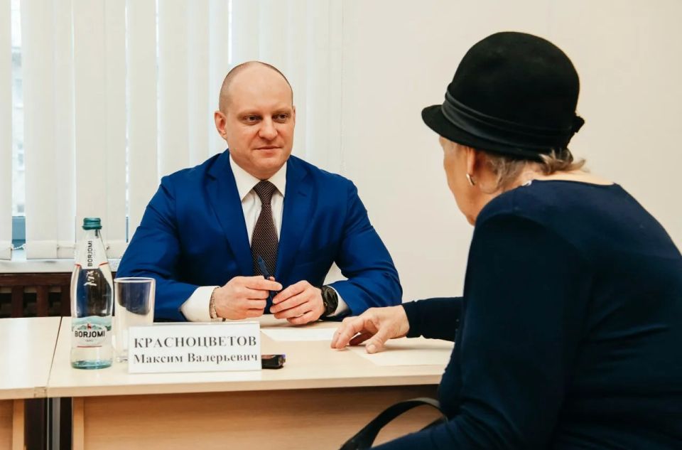 Максим Красноцветов: Уважаемые жители, сегодня в городе Пушкино пройдёт встреча с жителями в формате "выездной администрации"