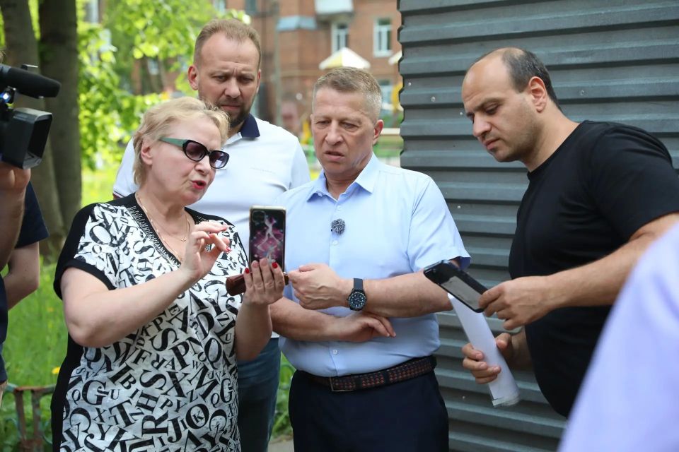 Глава Долгопрудного проинспектировал ход ремонта МКД и локации, нуждающиеся в благоустройстве