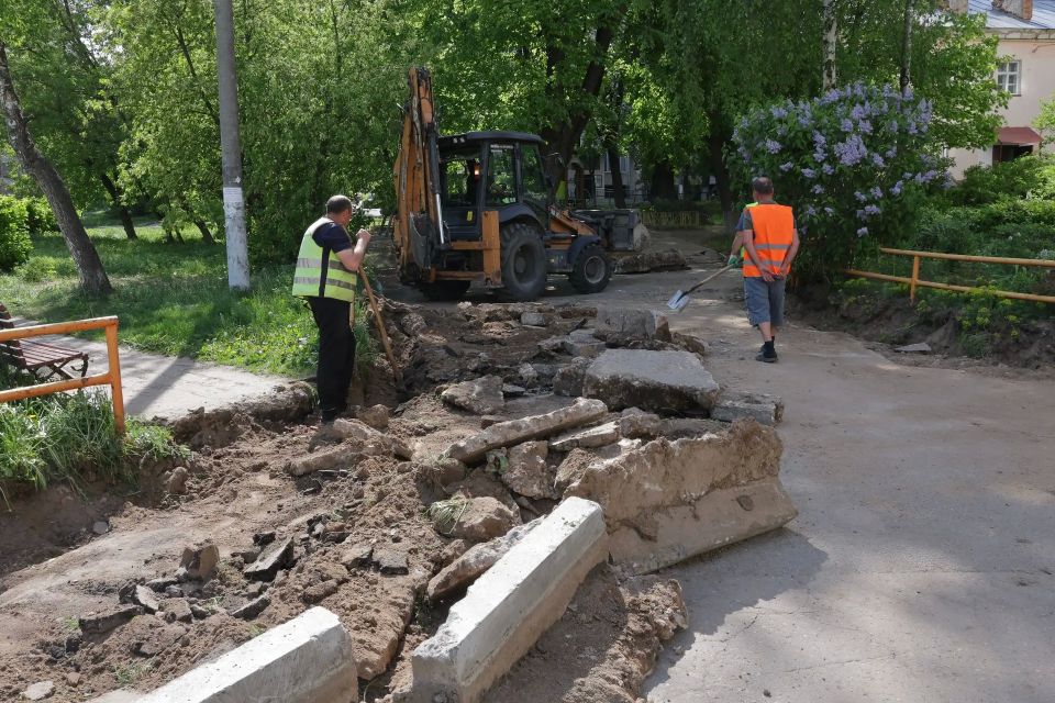 В Королёве началось комплексное благоустройство дворов В Королёве началось комплексное благоустройство дворов