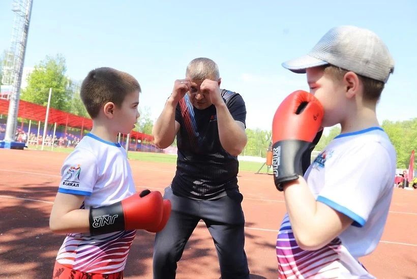 В Солнечногорске прошёл мастеркласс по боксу с чемпионом России! В Солнечногорске прошёл мастеркласс по боксу с чемпионом России!