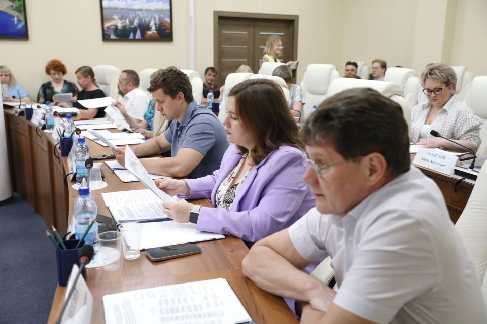 Экология и бюджет: парламентарии Долгопрудного приняли решения по вопросам городской повестки Экология и бюджет: парламентарии Долгопрудного приняли решения по вопросам городской повестки