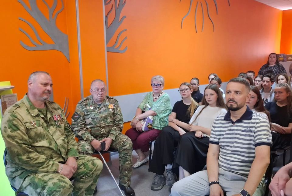 В Воскресенской городской библиотеке № 3 прошла литературно - творческая мастерская «Путешествие в страну славянской азбуки», посвященная Дню славянской письменности и культуры, который мы отметим 24 мая