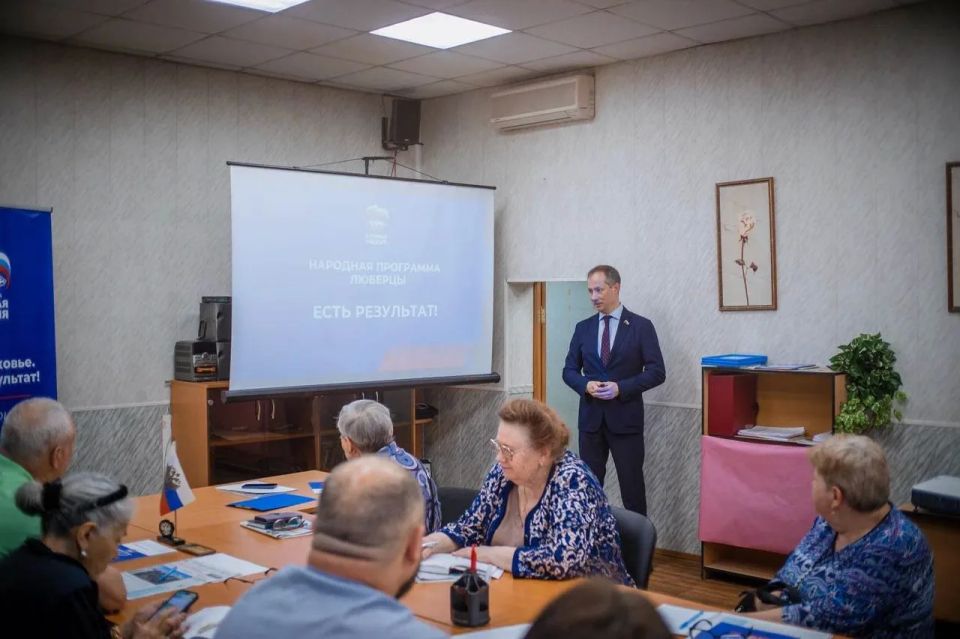 Роман Терюшков встретился с жителями Красково и Малаховки Роман Терюшков встретился с жителями Красково и Малаховки