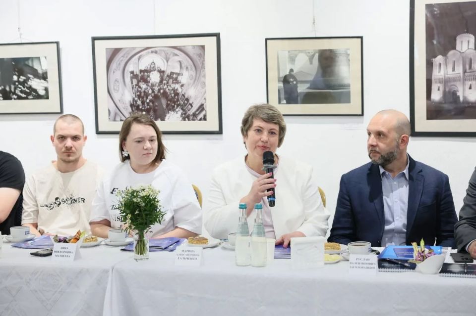 Руслан Заголовацкий: В Орехово-Зуеве в рамках отчетно-программного форума «Здоровая семья», который прошел накануне в Подмосковье, состоялся экспертный круглый стол Руслан Заголовацкий: В Орехово-Зуеве в рамках отчетно-программного форума «Здоровая семья», который прошел накануне в Подмосковье, состоялся экспертный круглый стол