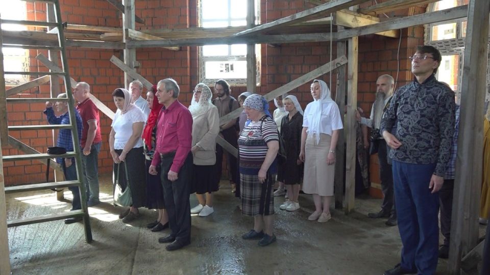 В деревне Дементьево продолжается строительство храма иконы Божией Матери «Взыскание погибших» В деревне Дементьево продолжается строительство храма иконы Божией Матери «Взыскание погибших»