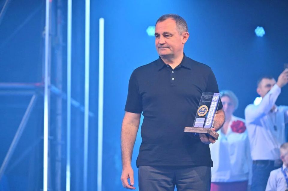 В ледовом дворце имени Юрия Ляпкина подвели итоги Балашихинской школьной лиги В ледовом дворце имени Юрия Ляпкина подвели итоги Балашихинской школьной лиги