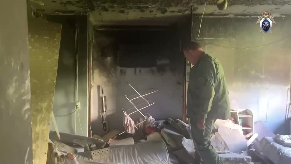 Следователи и криминалисты ГСУ СК России по Московской области продолжают работу на месте хлопка газовоздушной смеси в одной из квартир в городе Лобне